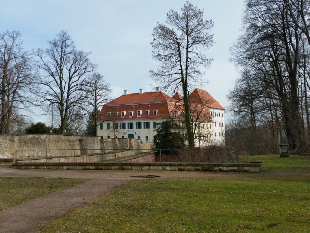 Blick zum Schloss Siebeneichen