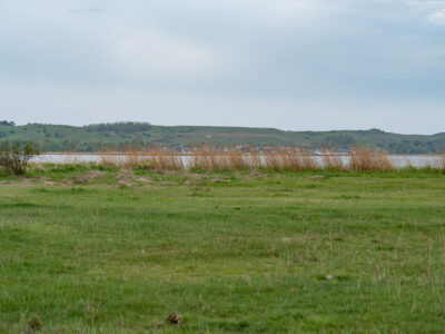 Blick von Middelhagen auf Gager und den Bakenberg